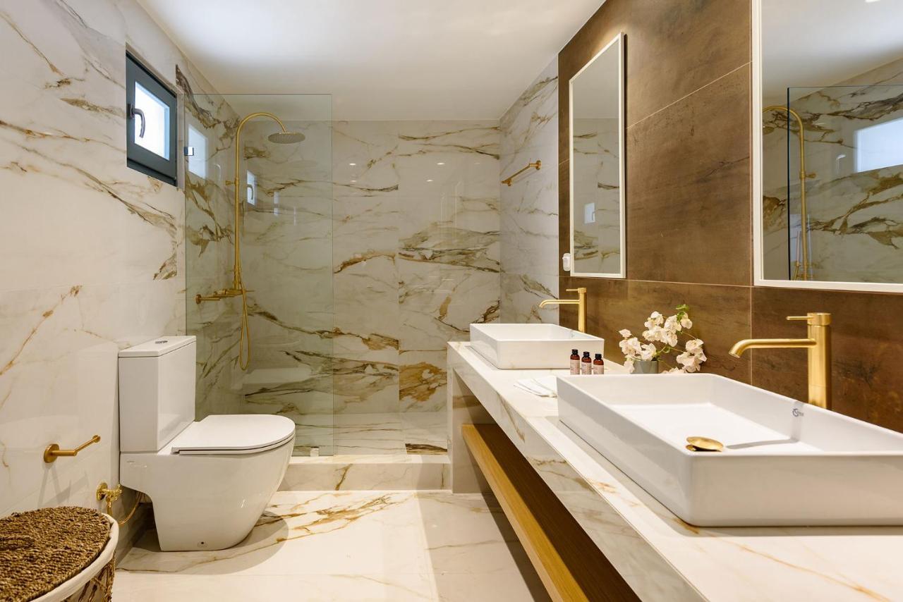Villa Complex White And Rocks Parikia  Bagian luar foto